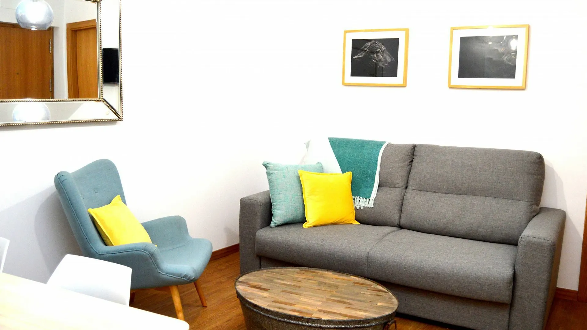 La Casa Del Reloj Cadiz Apartment